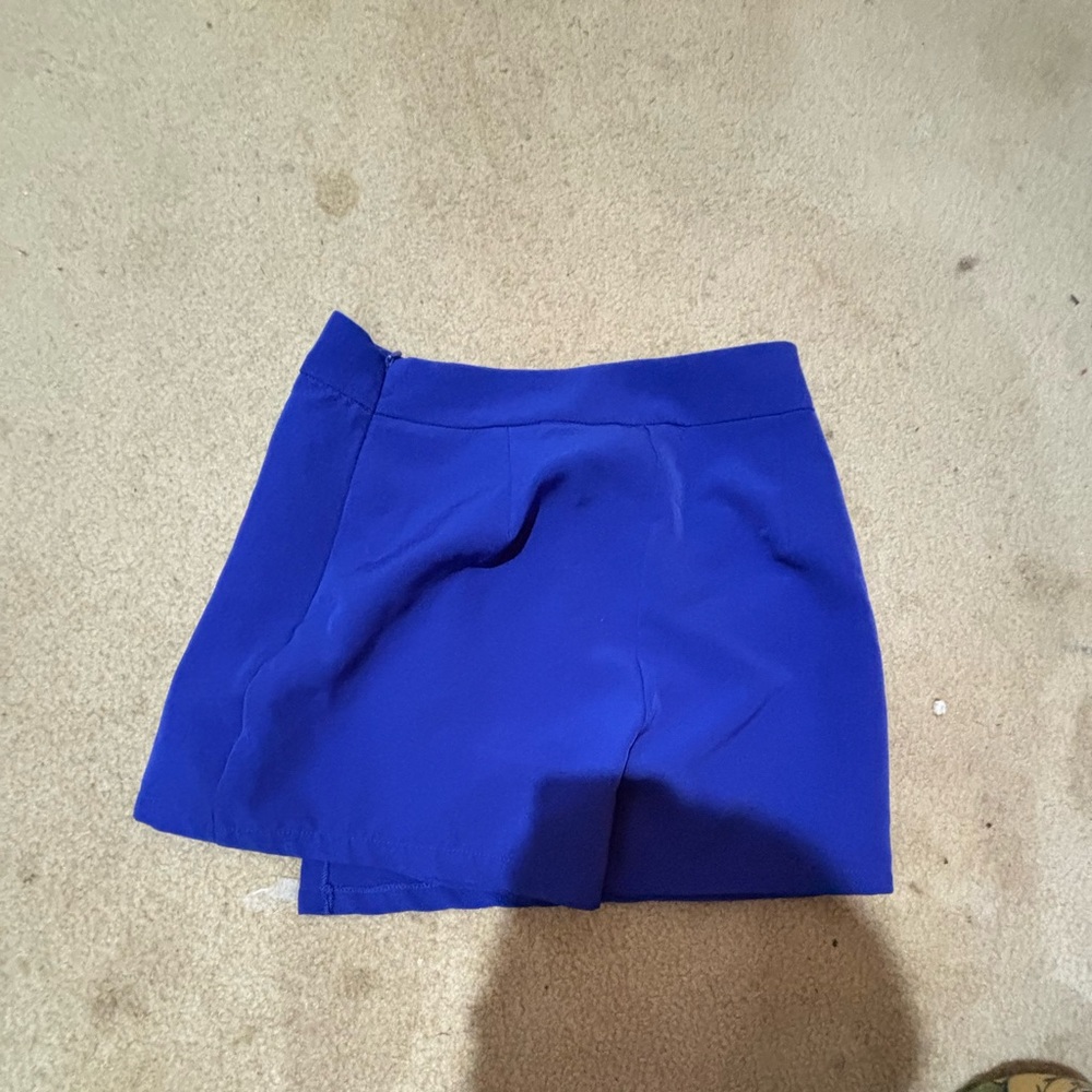WORN ONCE Sincerely Jules blue skort size S.